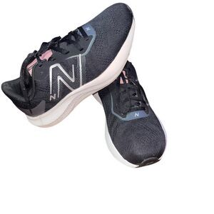 New-balance Women's Black and Grey Trainers